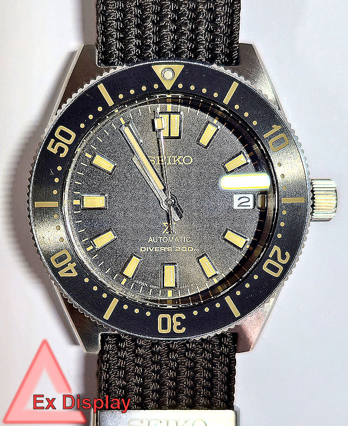 208682 Watches (Ex Display)